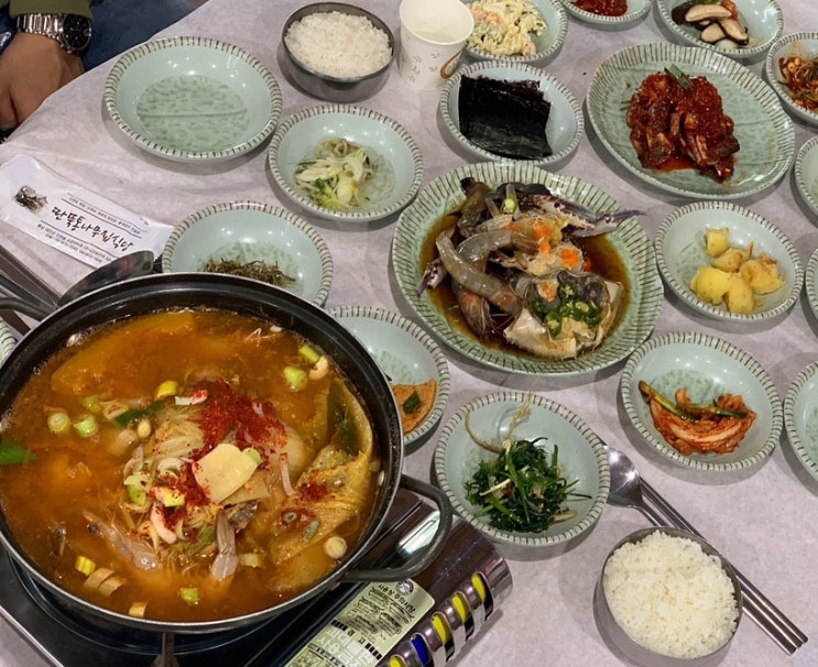  태안 안면도 맛집 | 딴뚝통나무집식당_간장게장, 게국지 원조 찐맛집