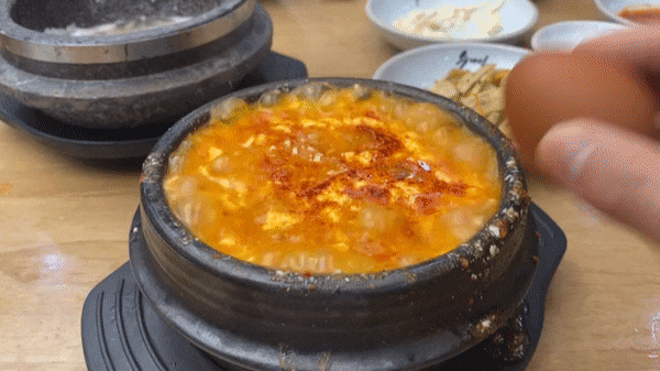  솥밥과 독창적인 순두부찌개 메뉴가 있는 곳 <평택 수가성>