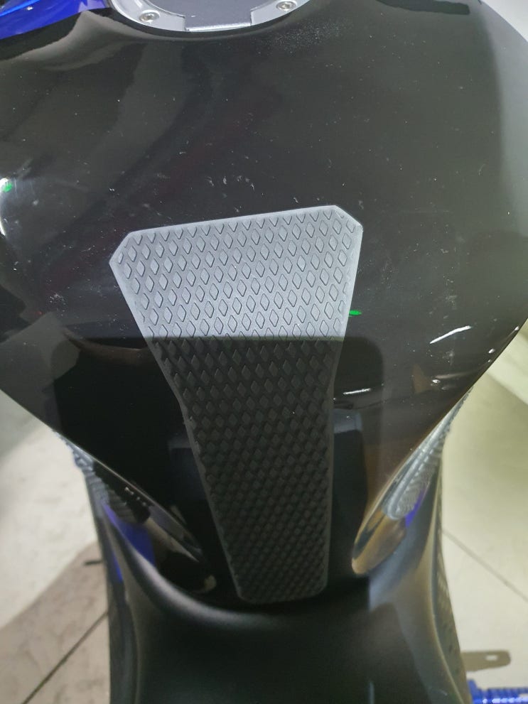  YZF-R3 2020 - 짭테크스펙 탱크패드