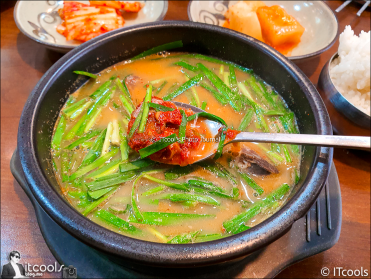  점심때 먹은 무난한 의정부 순대국 BUT 중국김치 NG