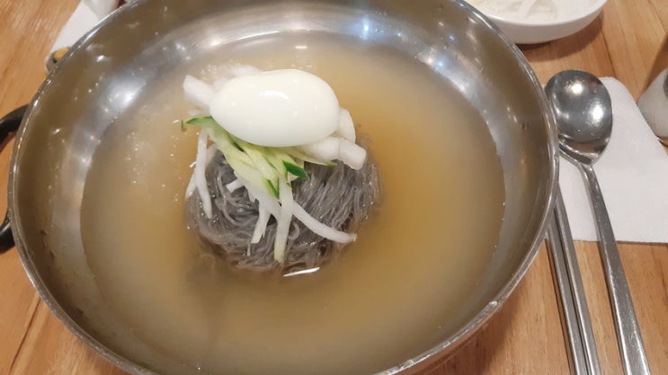 올해 첫 냉면은 종로타워 빌딩의 속초코다리냉면에서! 올해 첫 냉면은 종로타워 빌딩의 속초코다리냉면에서!