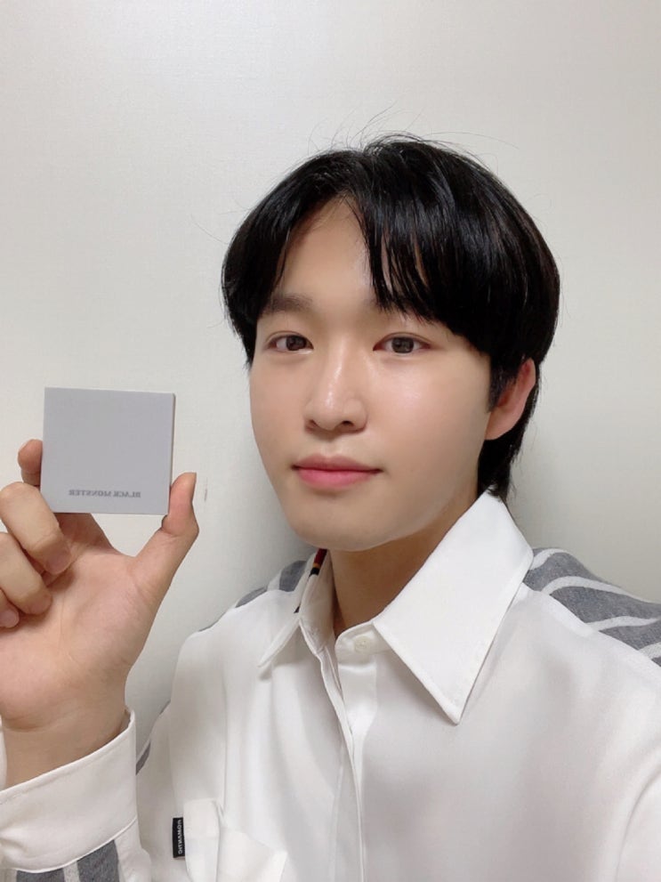  남자 올인원 톤업쿠션 다크서클 커버 데이&나이트 몬스터밤으로 자연스러운 화장 완성