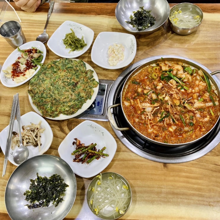  [경남 사천시] 현지인들은 다 아는 소문난 맛집 삼천포 국민전골