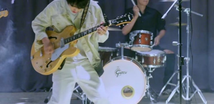  이승윤 / 영웅 수집가 