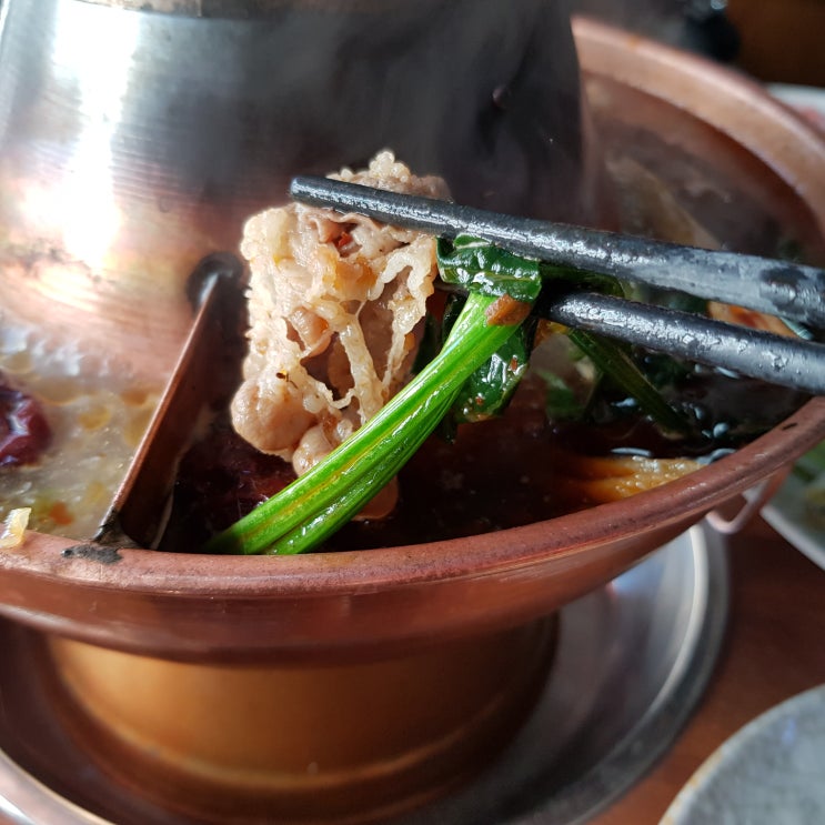 왕십리훠궈, 왕십리무한리필 양꼬치&샤브샤브[신원양꼬치]