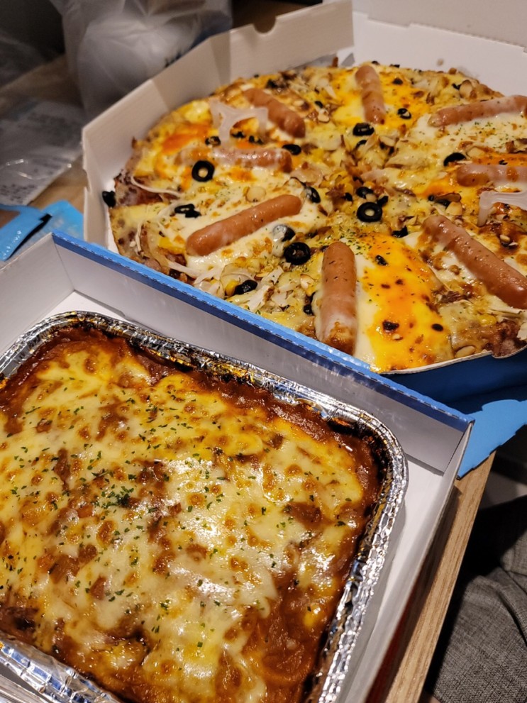 [방구석 맛집]피자계의 팔방미인 대존맛 :: 피자 알볼로 '서울 핫도그 피자'