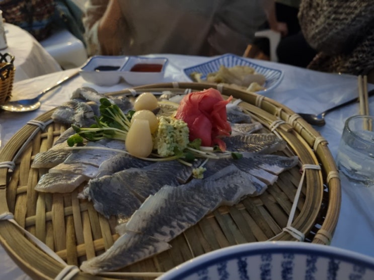  싱싱한 해산물과 회를 맛볼 수 있는 곳 : 연남어부