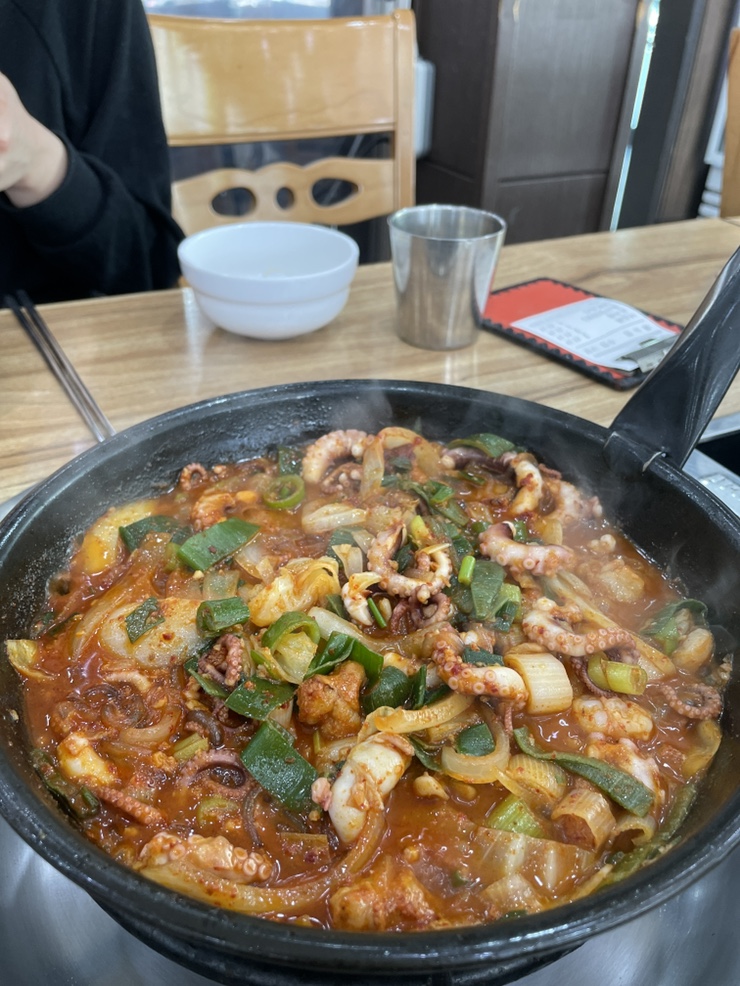 짠내투어 부산 맛집 - 낙곱새 맛집 "국이네 낙지볶음"