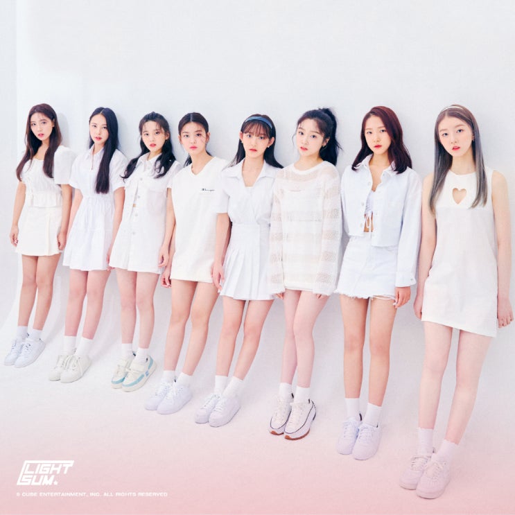 큐브 신인 8인조 걸그룹 라잇썸, 완전체 프로필 사진과 필름 공개! 큐브 신인 8인조 걸그룹 라잇썸, 완전체 프로필 사진과 필름 공개!