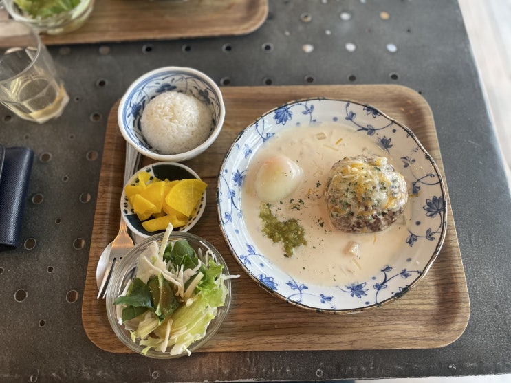  학동역 점심 함박스테이크 맛집 <헤야(HEYA)> 논현점 방문!