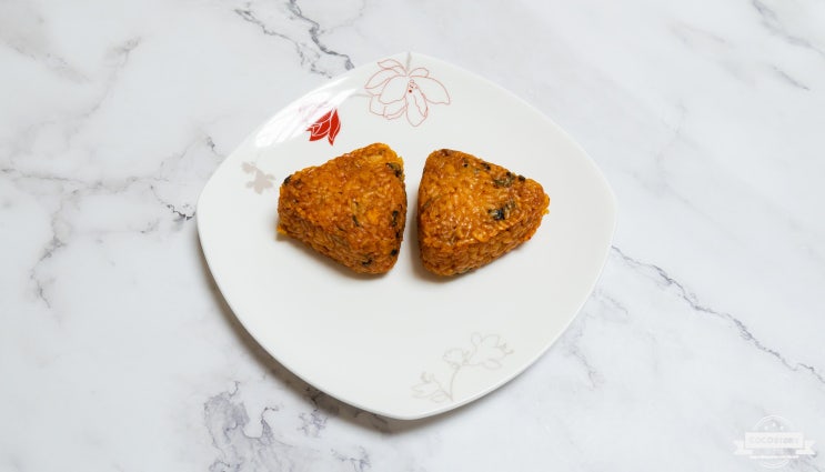  비비고 치즈닭갈비 주먹밥! 에어프라이어 + 전자레인지 조리~