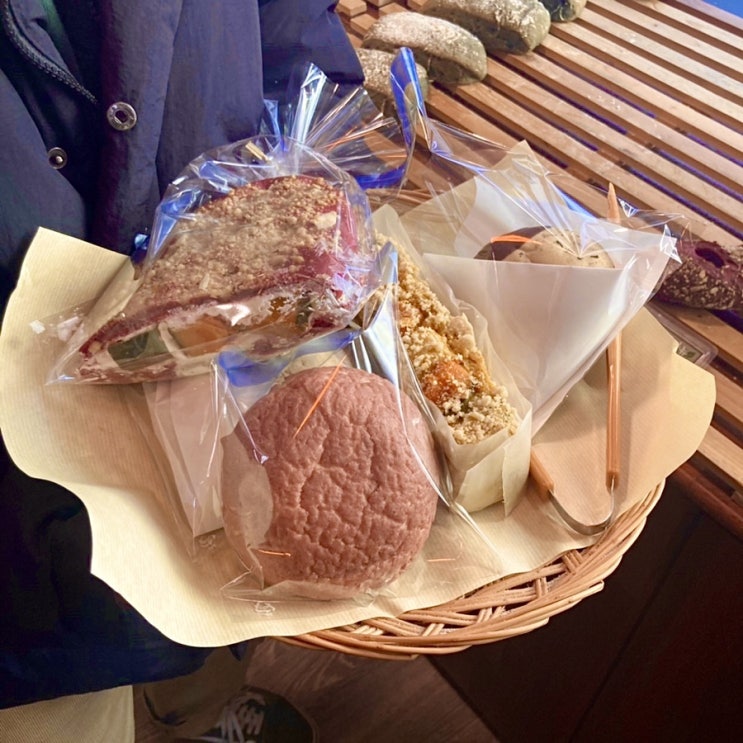  부산 비건 빵집 꽃피는 4월 밀익는 5월, 꽃사미로