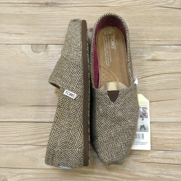 최근 인기있는 TOMS 탐스 클래식 슬립온 남성용 여성용 슬립온 단화 슈즈 3종 ··· 최근 인기있는 TOMS 탐스 클래식 슬립온 남성용 여성용 슬립온 단화 슈즈 3종 ···