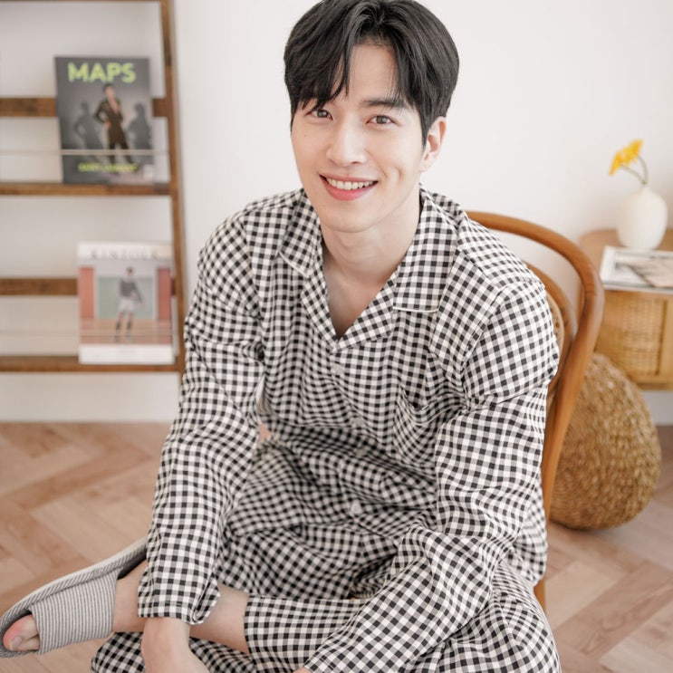 선호도 좋은 테라우드 남성용 심플체크 면 긴팔 잠옷 상하세트 ··· 선호도 좋은 테라우드 남성용 심플체크 면 긴팔 잠옷 상하세트 ···
