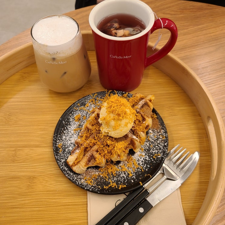  창원 가로수길 카페 브라운치즈 크로플 먹고옴!
