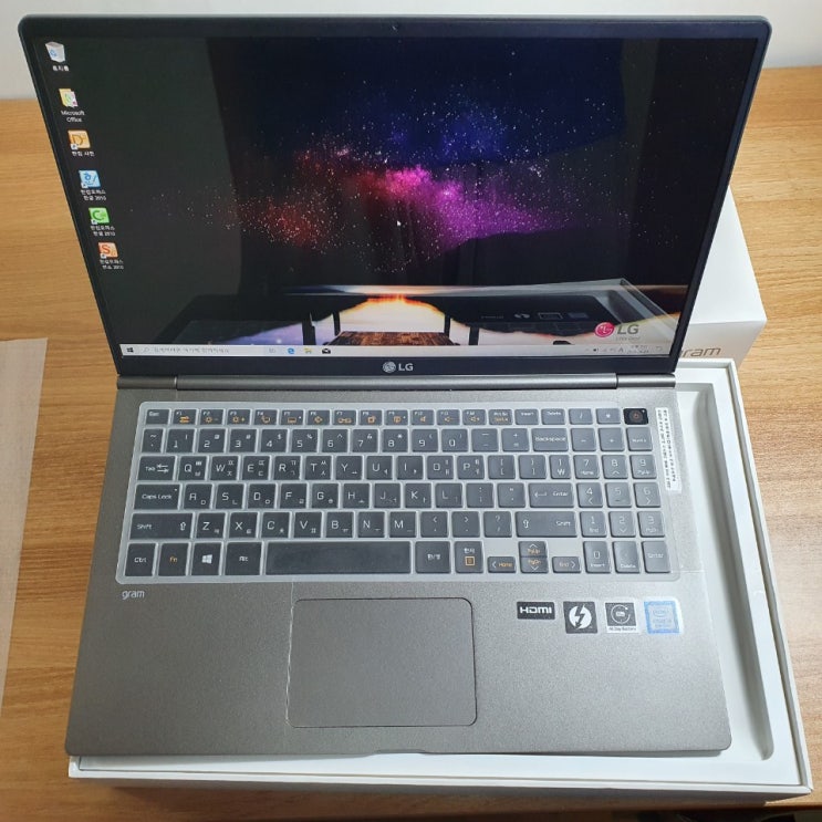 후기가 정말 좋은 LG전자 그램 15ZD990-VX5BK 15.6인치 중고노트북 추천해요