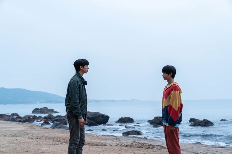  삶과 죽음의 두려움에 관한 SF -<서복>(2021)