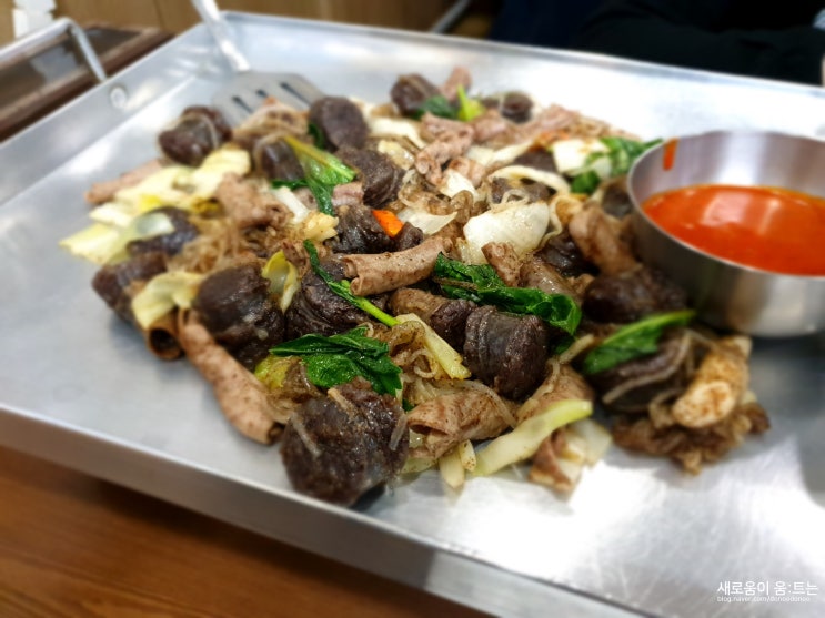  서울대입구 맛집 : 백순대가 맛있는 <고흥집순대곱창>