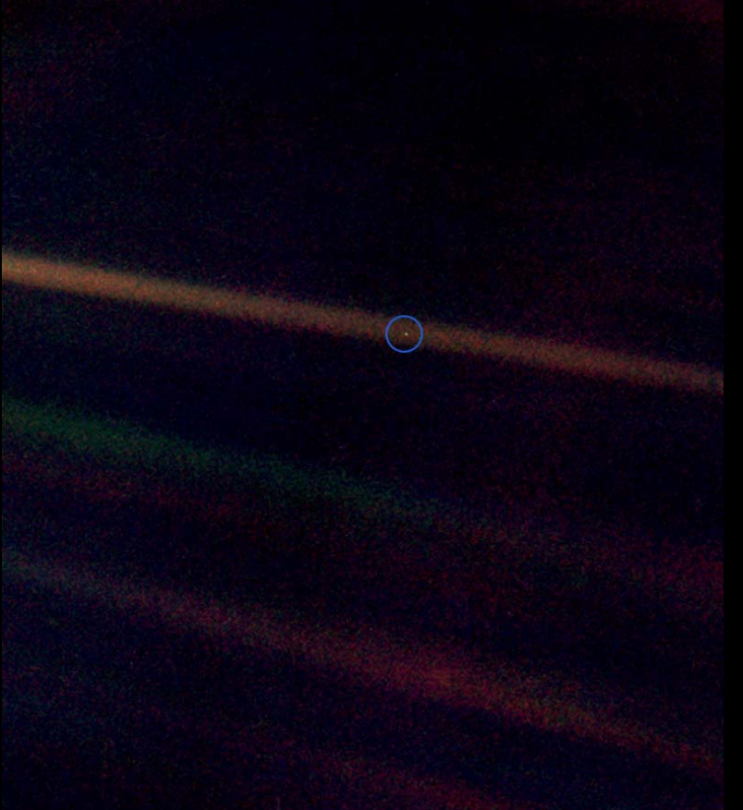 인류 역사상 가장 철학적인 천체 사진 "The pale blue dot" - Carl Sagon