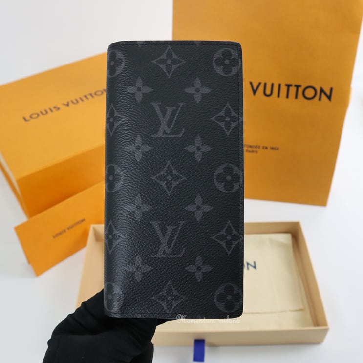  명품 편집샵 루이비통 브라짜 월릿 Monogram Eclipse Canvas M61697
