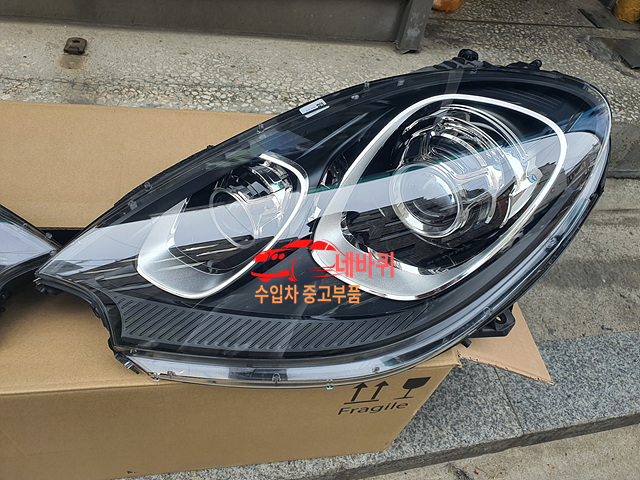  수입차부품 포르쉐 마칸 S 95B PDLS HID 제논 라이트 헤드램프 전조등 2014년~18년 중고 (장안동 중고부품 네바퀴)