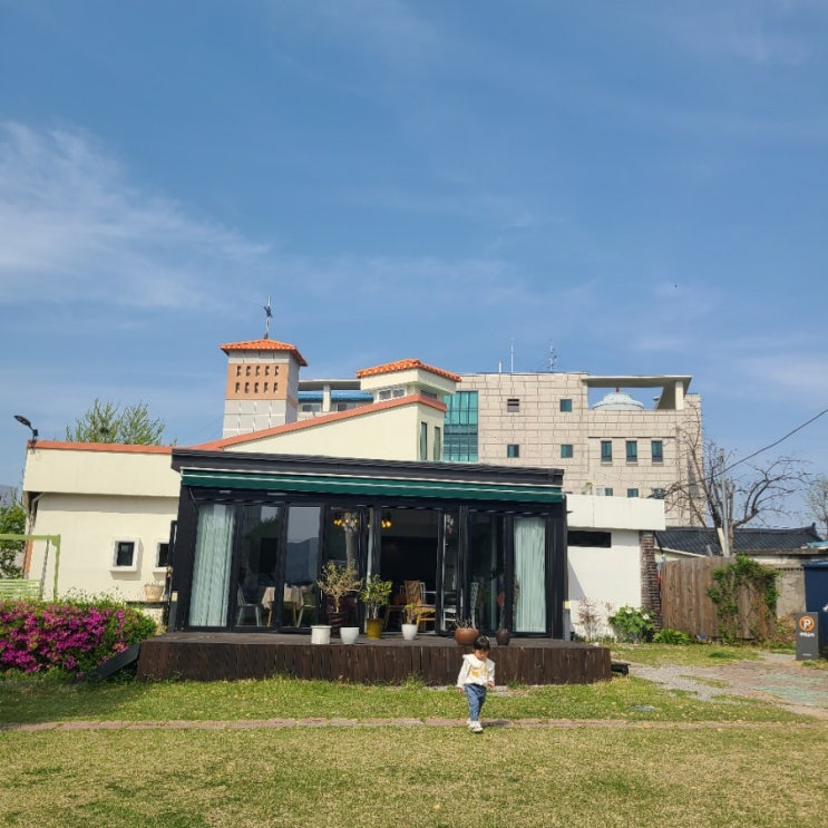  ʚ카페ɞ 아기랑 가기좋은 마당있는 춘천카페 "설지"