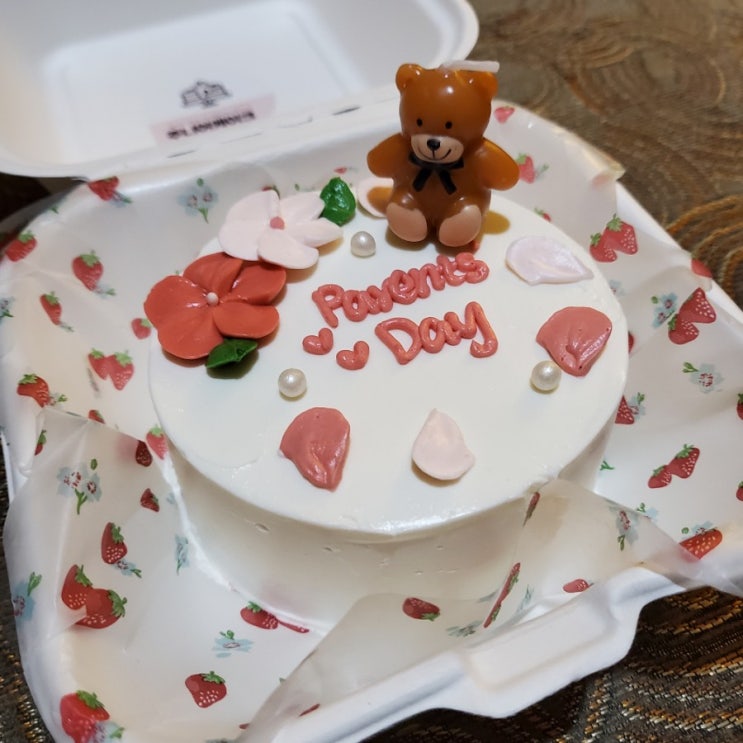 부모님 어버이날케이크 생일케이크 기념일 케이크 주문은 _ 명동 주케이크 에서~