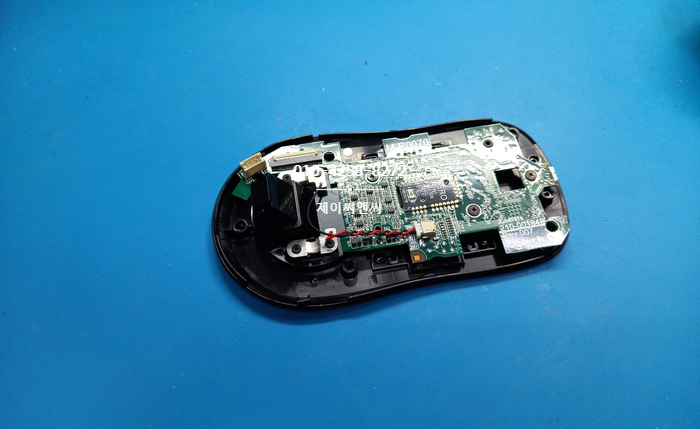  로지텍 gpro wireless 좌측 더블클릭과 측면 스위치 불량으로 마우스수리