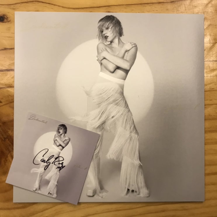  [LP, 엘피] Carly Rae Jepsen(칼리 레이 젭슨) - Dedicated Side B (싸인 아트 카드 포함, 실버 바이닐)