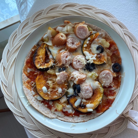  맛보장 다이어트레시피 : 닭가슴살소세지 피자