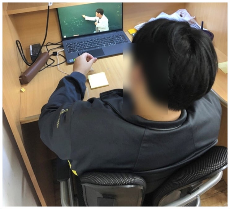  독학기숙학원 철저한 관리 속 자유로운 학습
