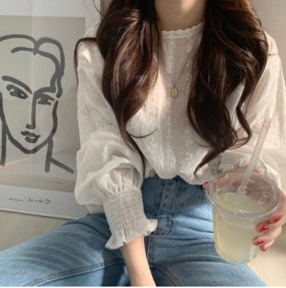  오늘 머입지? 러블리하고 세련된 봄 아이템 (델라왕 여성용 엔젤 자수레이스 긴팔 블라우스)