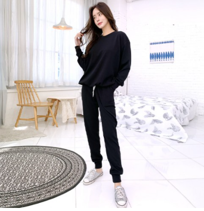  오늘 머입지? 잘빠진 여성용 데일리 트레이닝 상하의 세트 러닝복