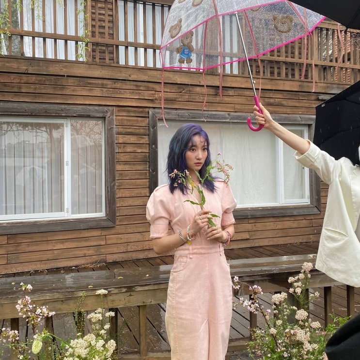 210427 오마이걸 비니 인스타그램