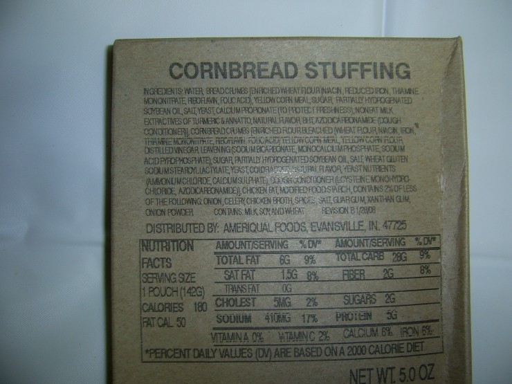  CHICKEN BREAST SEASONED, GRILLED & CORNBREAD STUFFING로 만든 한 끼 식사