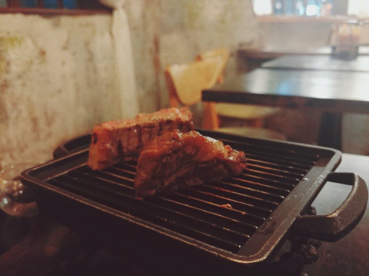  홍대루프탑 연남동와인 스테이크마켓