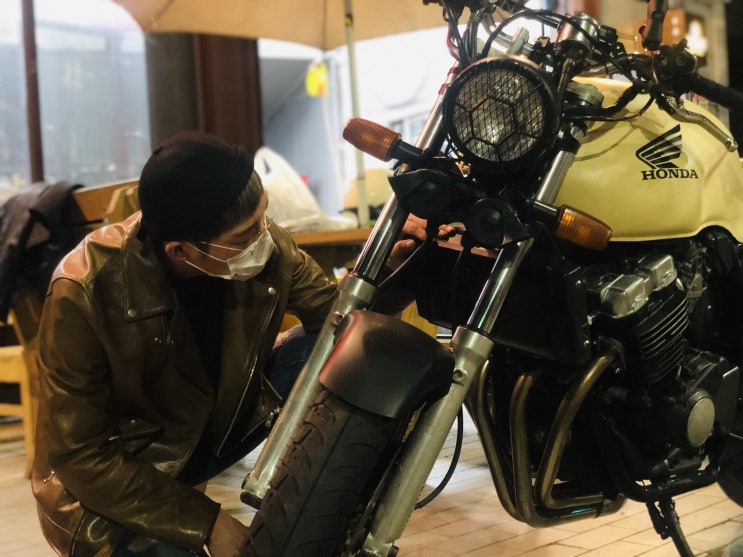 화석이라 불리는 honda cb400 올드바이크 커스텀 그리고 운용 화석이라 불리는 honda cb400 올드바이크 커스텀 그리고 운용