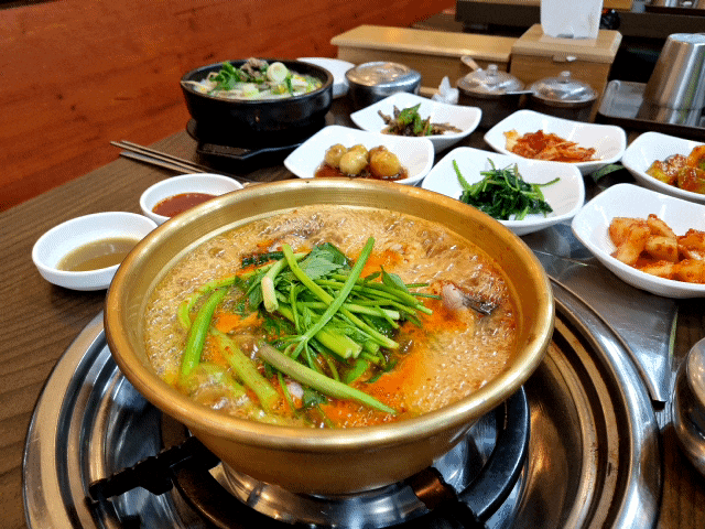  [순천법원 명품전통순대국/바다양푼이동태탕] 구수한 순대국밥맛집!