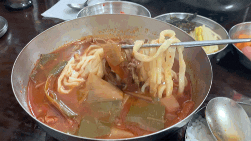  서울 문배동 맛집) 푹 끓여 찐~득한 육개장칼국수 맛집 '문배동육칼' #내돈내먹