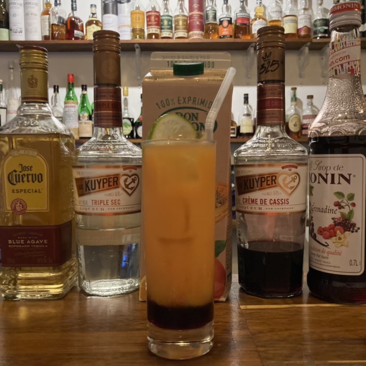  [오늘의 칵테일] 데킬라 선라이즈(Tequila Sunrise)