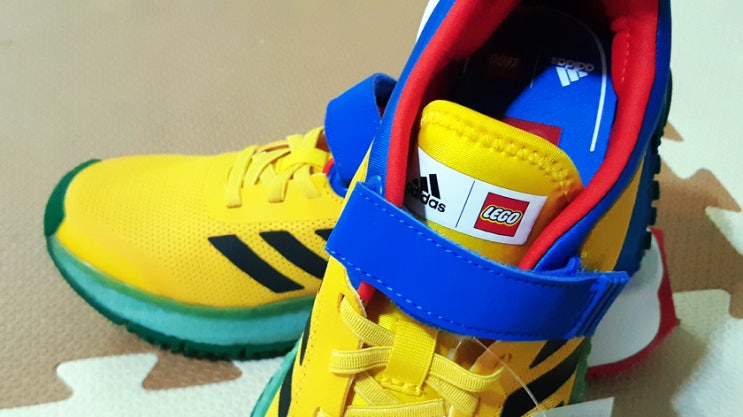 아디다스 키즈 레고 운동화 선물받았습니다 ft. LEGO 스포츠 EL K 아디다스 키즈 레고 운동화 선물받았습니다 ft. LEGO 스포츠 EL K