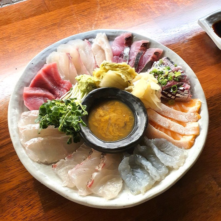  방이역 이자카야 큐스시(Qu sushi) 사시미와 바질짬뽕