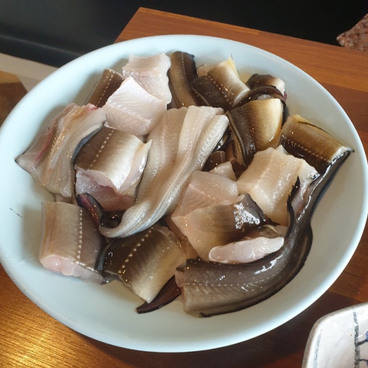  [통영 맛집] 입에서 사르르 녹는 돌장어 ; 동해장어구이