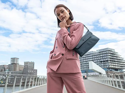  가볍고 견고한, 키플링 Kipling 감사제 X 온라인 패밀리 세일 소식 전해요