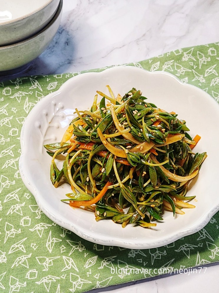 돌나물무침 봄나물요리 산뜻한 무침반찬 돌나물무침 봄나물요리 산뜻한 무침반찬