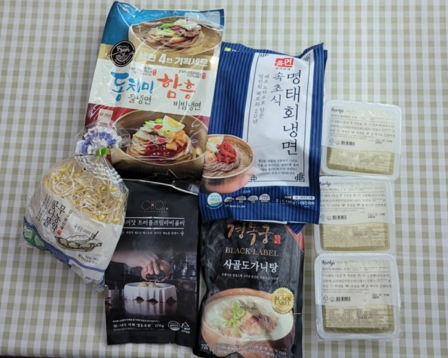  마켓컬리 _ 4월 27일 구매한 컬리 국산콩 두부, 최현석의 쵸이닷 트러플 크림 라비올리, 경복궁 사골 도가니탕, 김구원선생 콩나물, 올면 속초식 명태 회냉면, 아워홈 냉면 후기