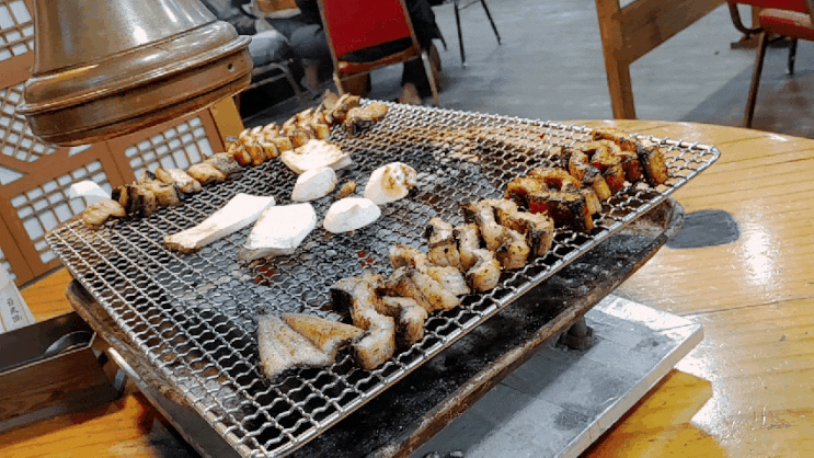  물왕저수지맛집 수암풍천장어에서 몸보신, 주차장도 넓어