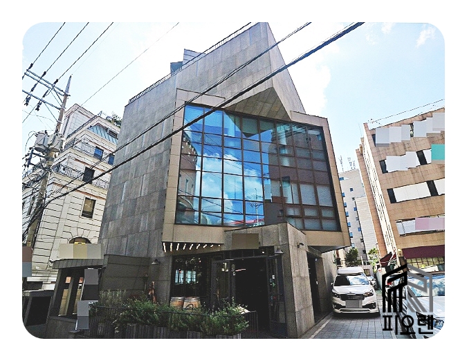  압구정역 초역세권 통건물 임대 - 성형외과, 사옥이전 추천매물,  주차 10대 + 주변 유료주차장.