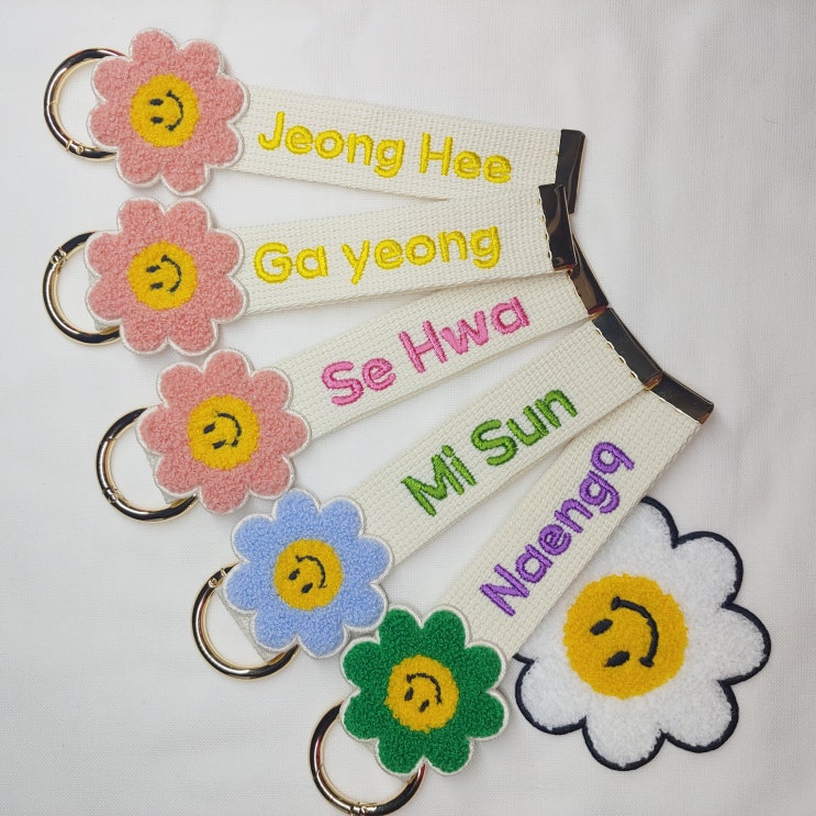 인기 급상승인 배내띵스 꽃스마일 네임택 네임테그 30mm 이름표 좋아요 인기 급상승인 배내띵스 꽃스마일 네임택 네임테그 30mm 이름표 좋아요