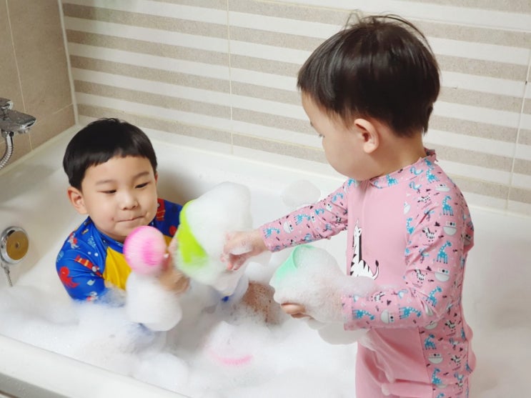  유아거품입욕제로 아기거품목욕 집콕육아 시간순삭